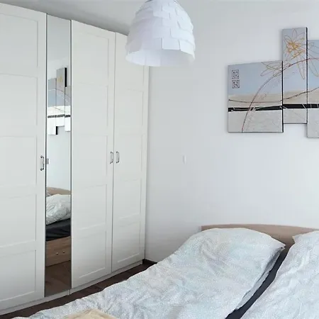 Number 5 Apartament *